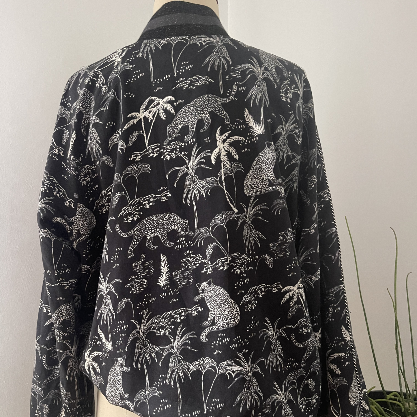 Tigerlily pre loved jacket- size 12