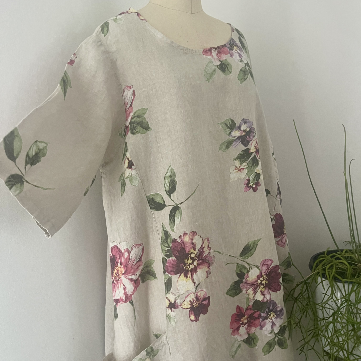 Italian Floral Linen Dress pre loved - Size XL