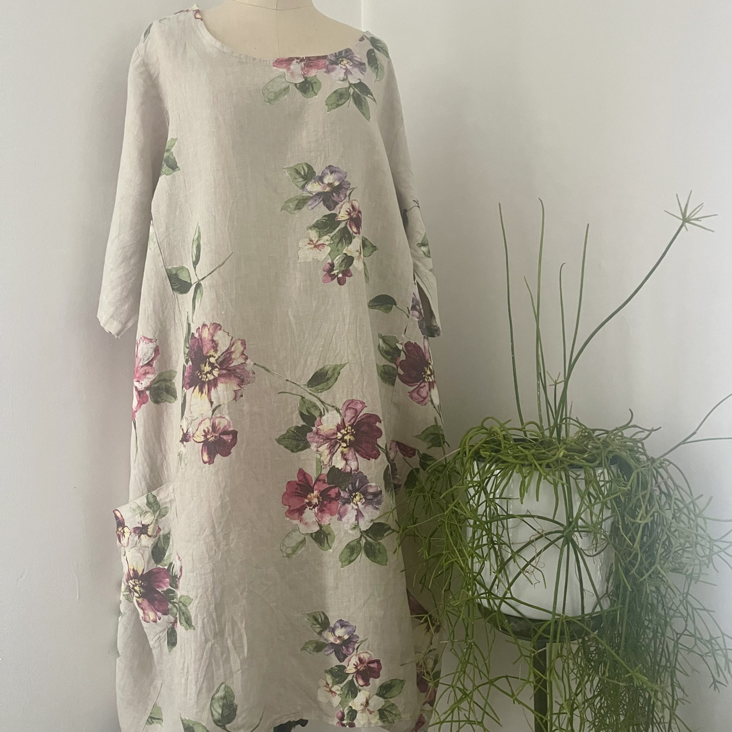 Italian Floral Linen Dress pre loved - Size XL
