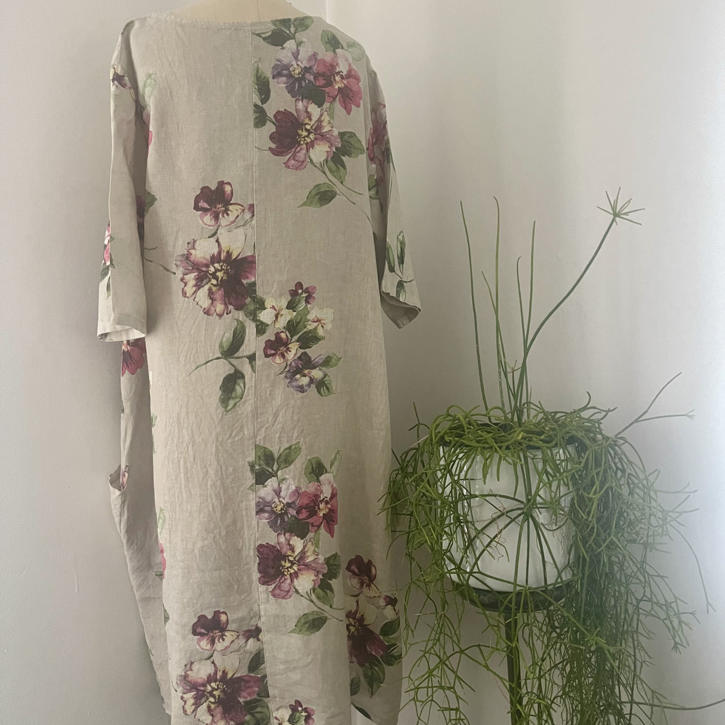Italian Floral Linen Dress pre loved - Size XL