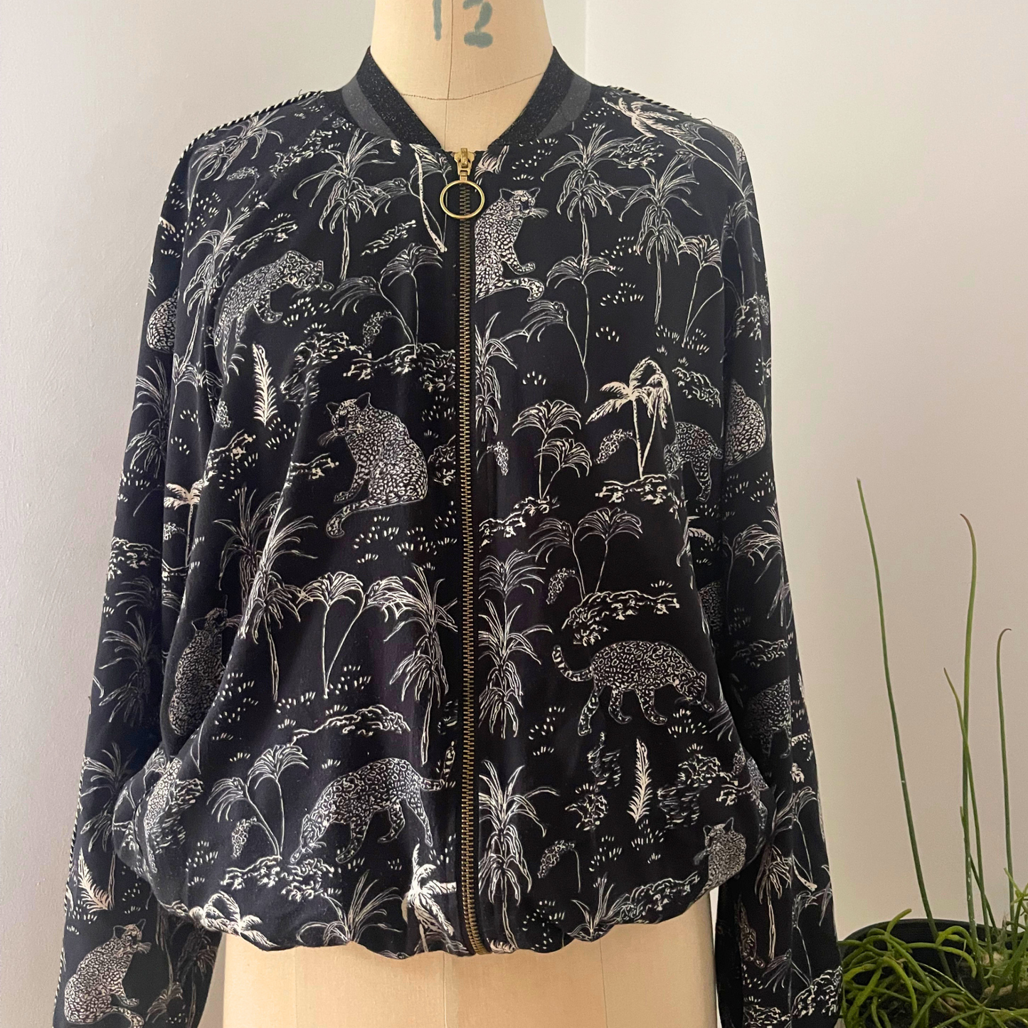Tigerlily pre loved jacket- size 12